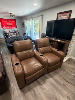 Pair of Brown Recliners – Both Fully Functional – Great Project or Everyday Use