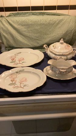 4 pieces of Hubschenreuther China from  Bavaria Germany  Sylvia pattern