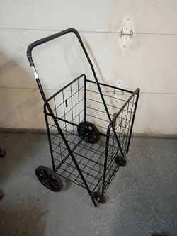 Foldable grocery/laundry basket