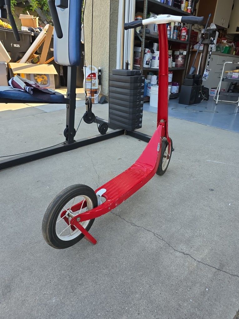 Radio Flyer Mini Kick Scooter
