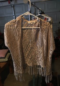 CUTE CROCHET TOP SIZE M