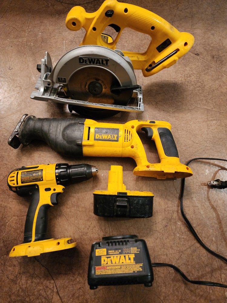 DeWalt 18-Volt Set