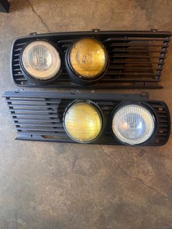 BMW E28 HEADLIGHTS  WITH GRILL