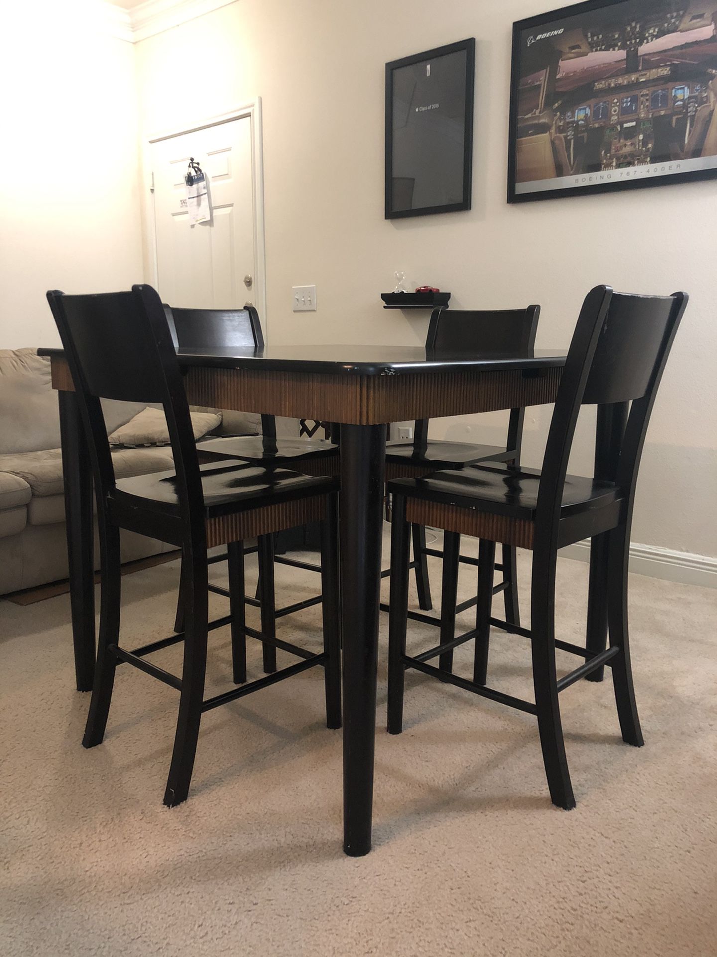 High Quality Wooden Dining Table and Chairs