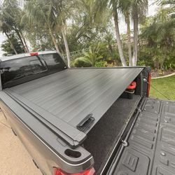 Ford F250 OEM Hard Retractable Bed Cover From 2023 F250