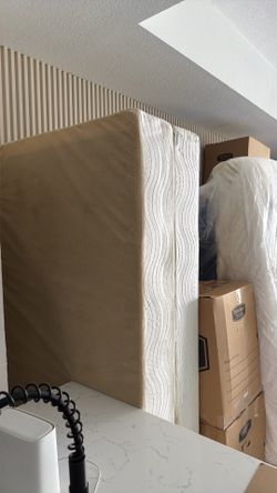 1 Twin xl box spring - Free
