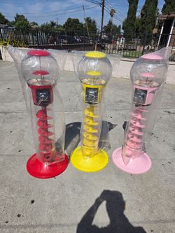 3 capsule vending machine