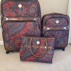 2 Piece Suitcases and a Traveling Bag