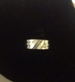 Mens White Gold Ring size 7.5