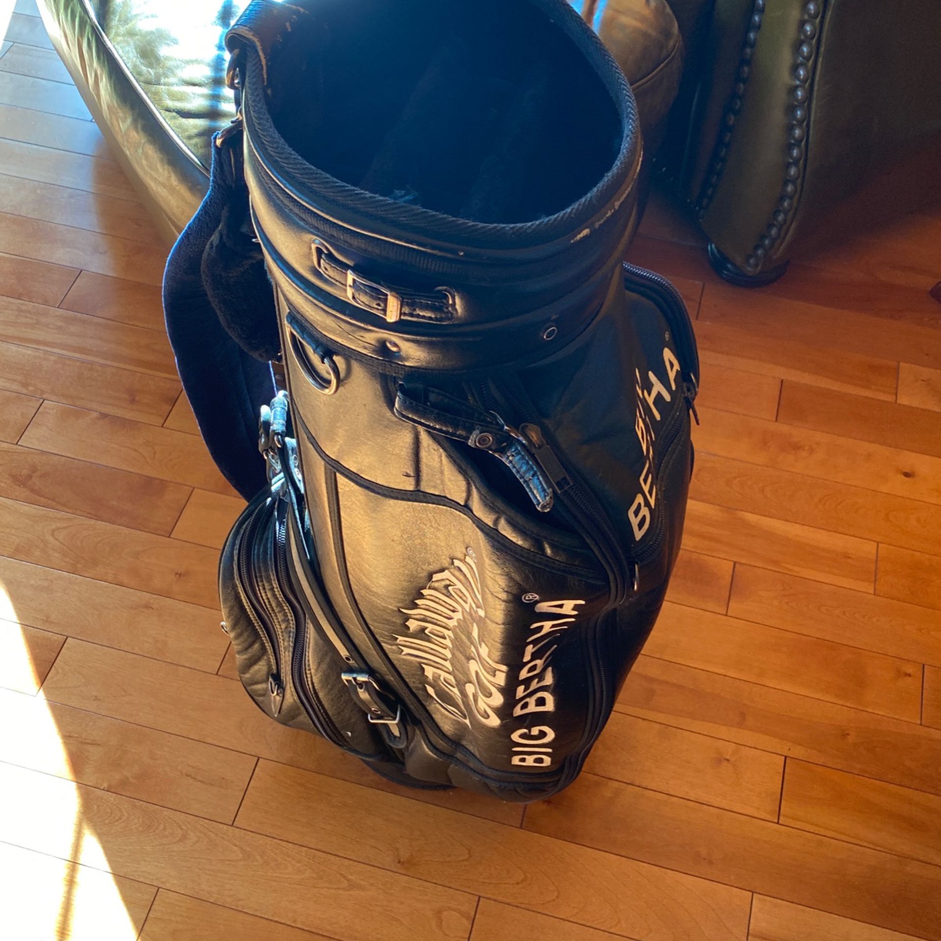 Callaway Golf Bag With Rain Cover, Great Condition