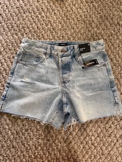 Express Boyfriend Mid Rise Denim Shorts Size 6