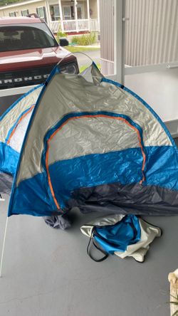 Camping tent