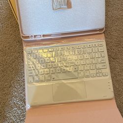 Chesona iPad Keyboard Pink
