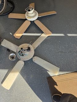 Free ceiling fan pick for parts