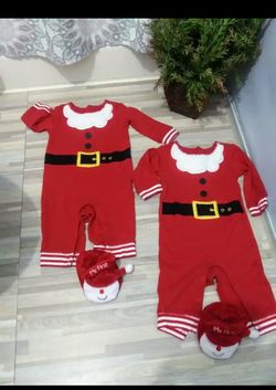 Gymboree Christmas 3 @ 6 months..🎅🎅🎅