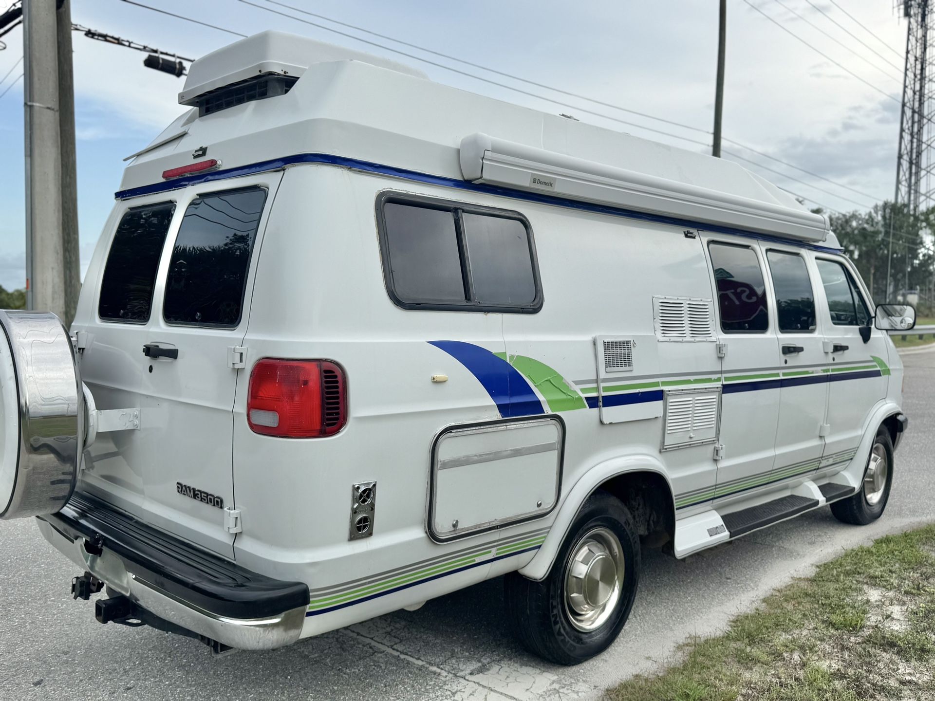 1997 dodge Horizon Explorer class b Rv
