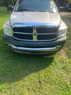 Parting out 2007 dodge ram 1500 parts