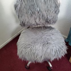 Fur Vanity Chair