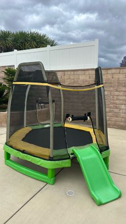 Trampoline/Jumper