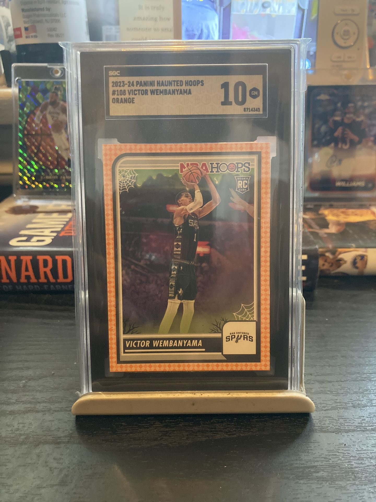 2023-24 Panini Haunted Hoops #108 Victor Wembanyama Orange