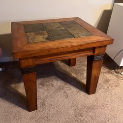 2 End Tables 