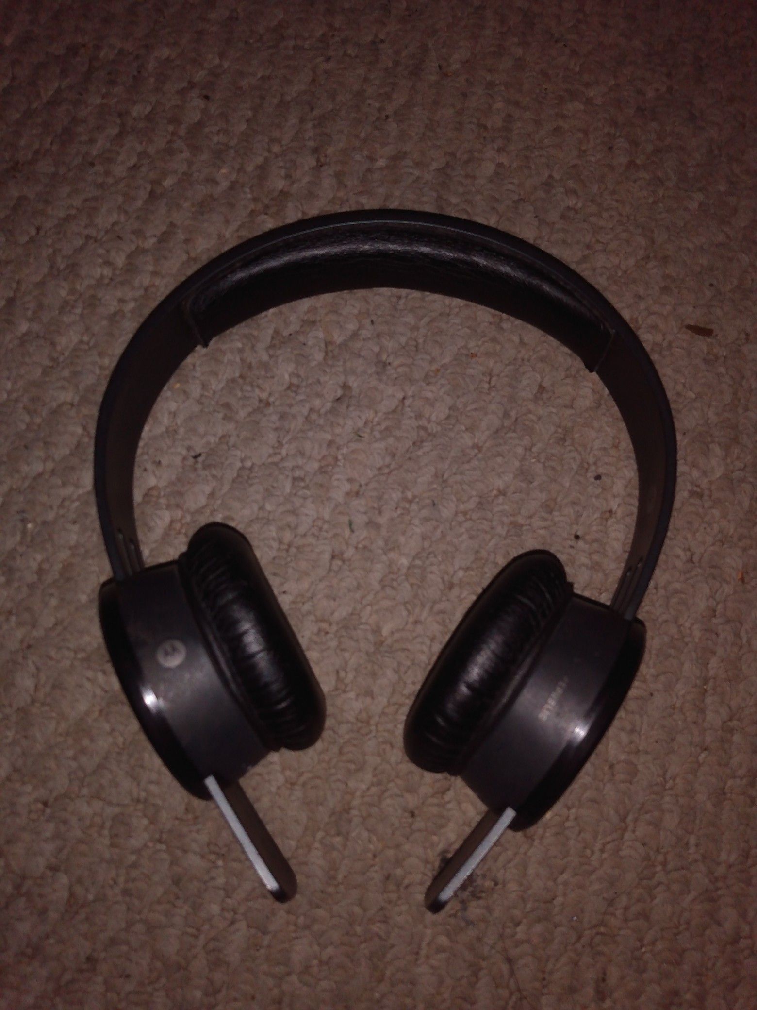 Motorola Bluetooth headphones