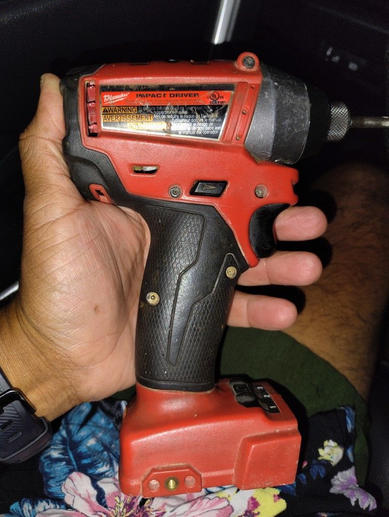 MILWAUKEE M18 IMPACT DRIVER  3 SPEED MODE 