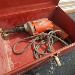 Milwaukee Corded Drywall Screw Gun