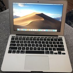 Apple MacBook Air Laptop- Like New! 2018 Mojave OS, Battery Charger Included