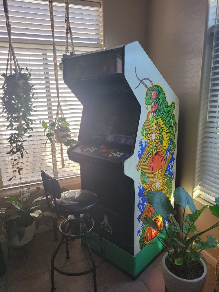 Centipede Arcade. 10000 Games