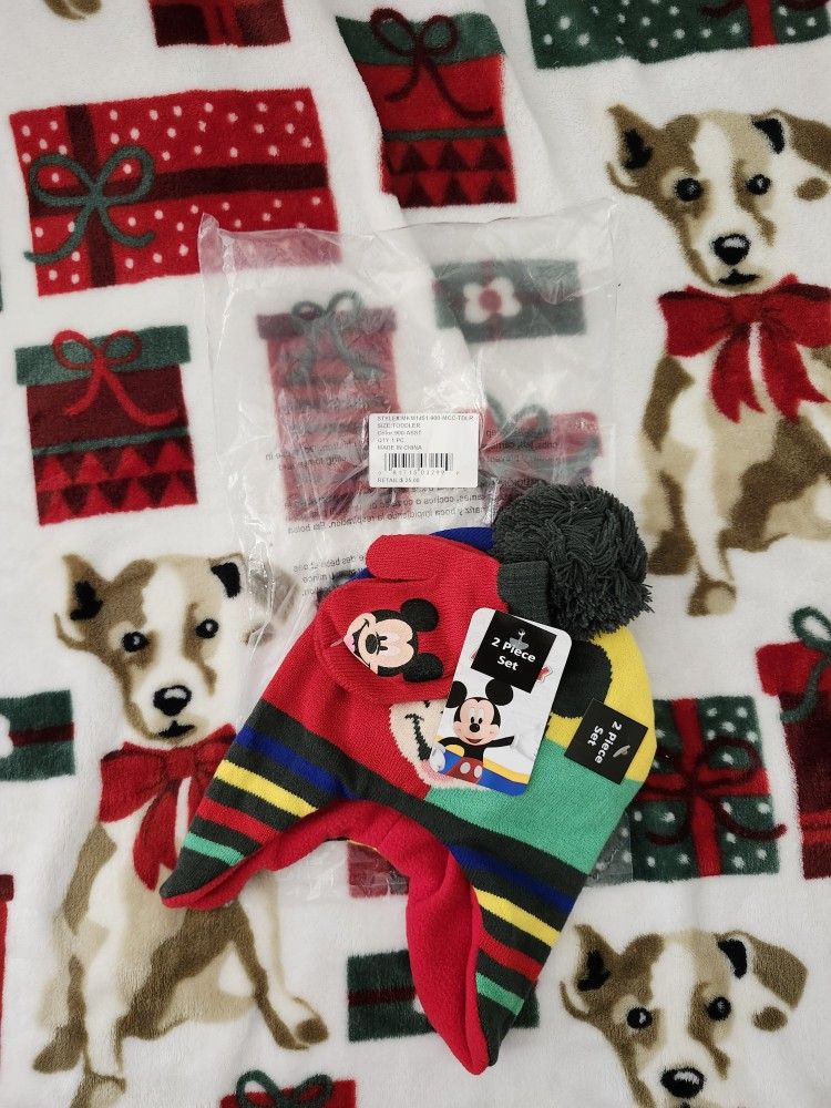 Mickey Mouse Beanie With Glove 