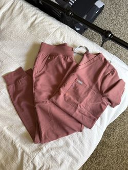 Figs Scrub Set