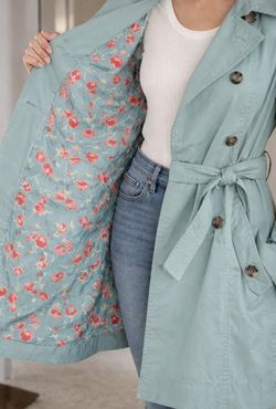 Like New Lauren Conrad Women’s Size 12 Pastel Teal Spring Jacket w/ Bow Tie Belt & Floral Lining $30