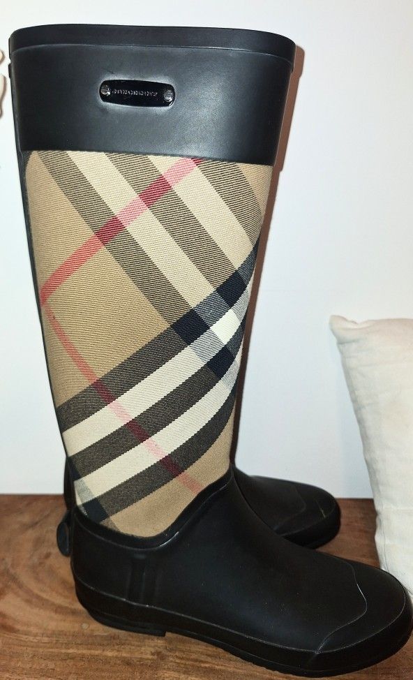 Women's Vintage Burberry Rain Boots
