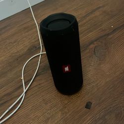 Jbl speakers blue tooth,