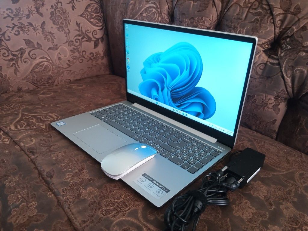 Laptop Lenovo IdeaPad 330s-core i5-8th Gen-8gb Ram-128gb HD SSD Solid- Go-od For Stud-ents Bue-na-para Estu-diantes.