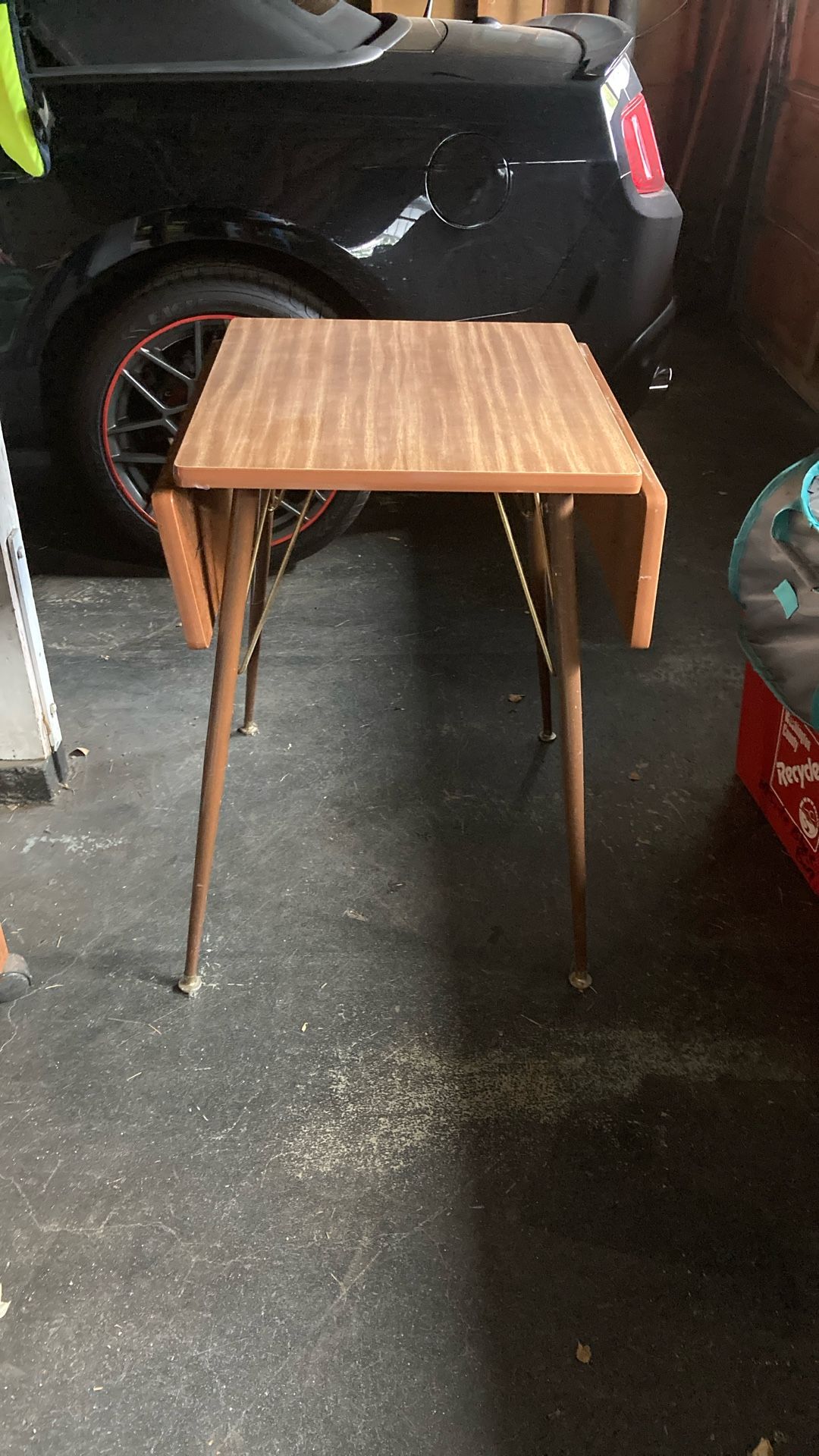 Small Kitchen Table. No Chairs 