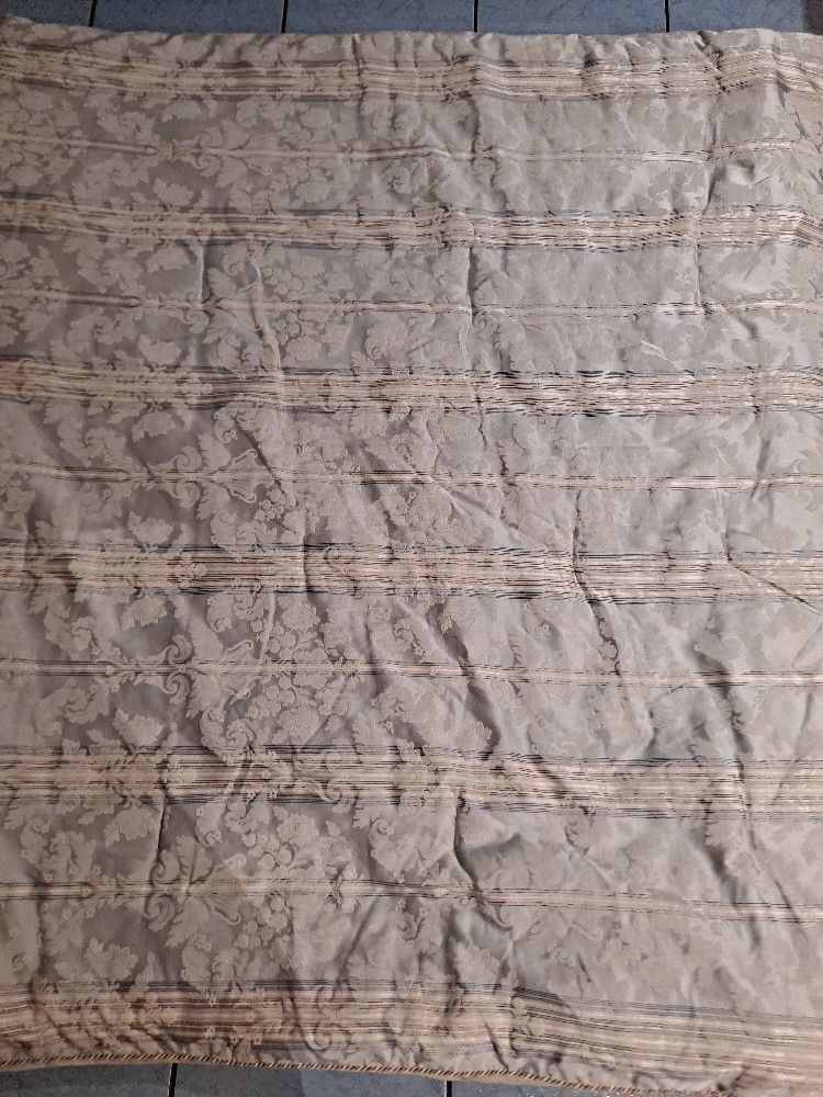 Croscill Vintage King Size Bedspread