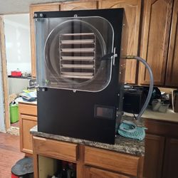 Harvest Right Freeze Dryier 