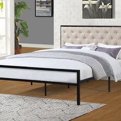 Full Size Bed Frame & Mattress Included.       New In A Box.      Cama Full Size & Colchon Incluido.    Nueva En Caja