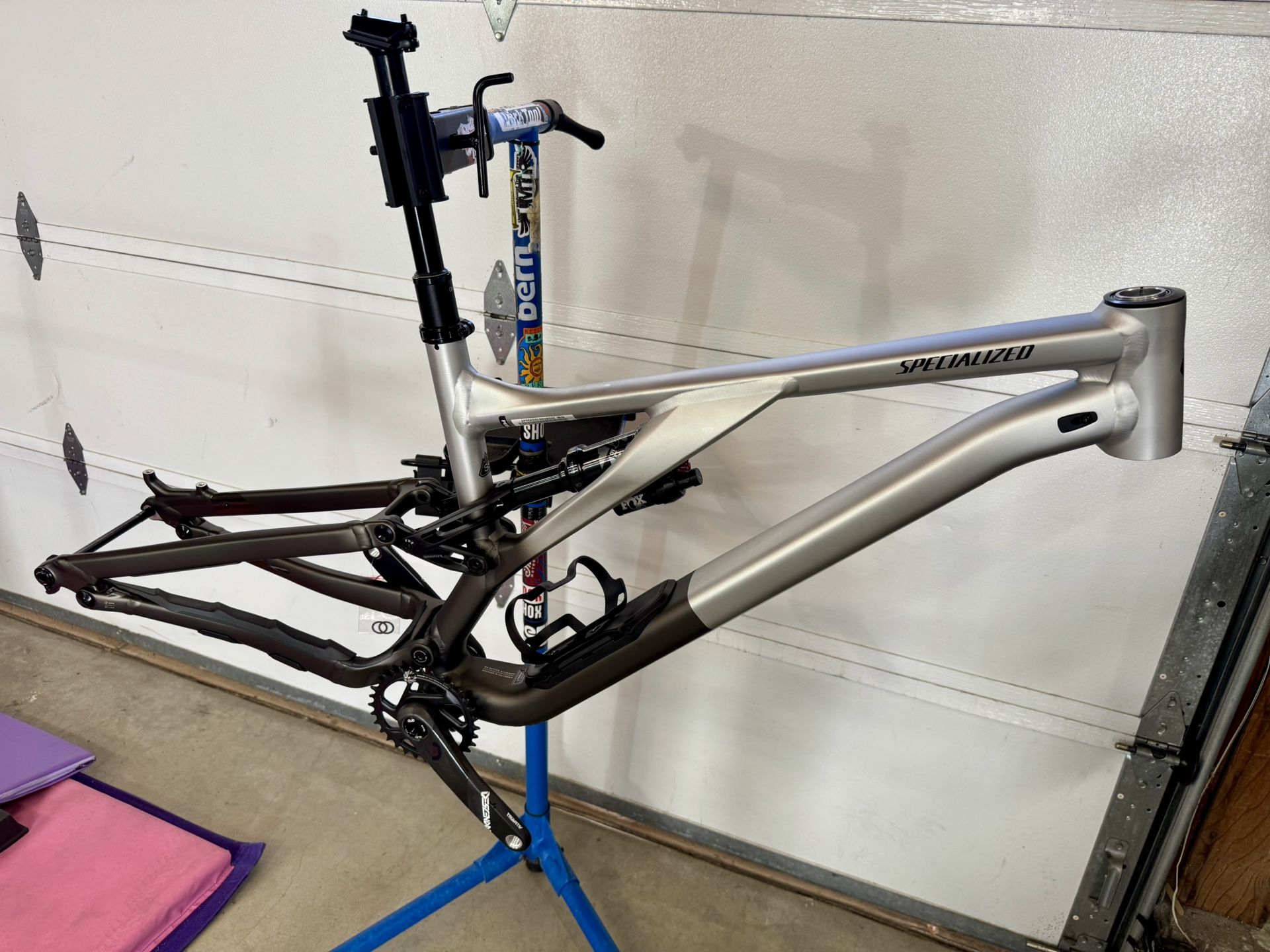 NEW Specialized Stumpjumper Evo Alloy + Extra Parts