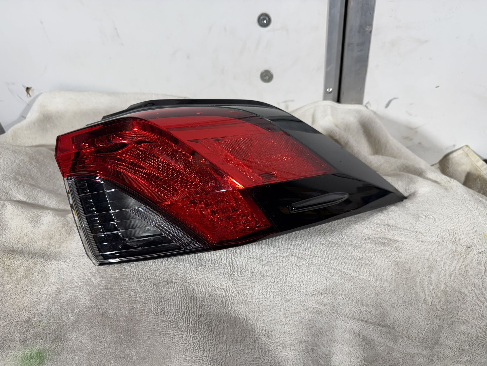 2019-2022 Toyota RAV4 Outer Right Side Tail Lamp