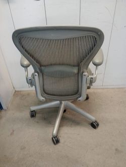 Herman miller size B fully Ergonomic task chair
