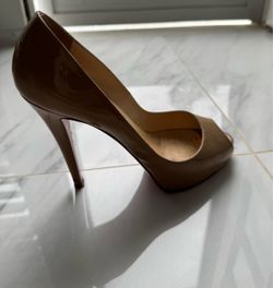 Authentic Christian Louboutin Nude Patent Peep-Toe Stiletto Pump $350 OBO