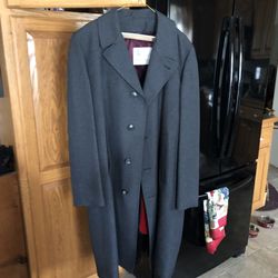 London Fog  Men’s Coat Size  42 w/zip out Lining 