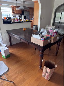 Free dining table for 6