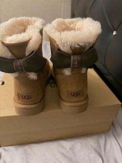 Uggs Size 8 women