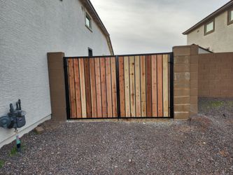 New RV gates
