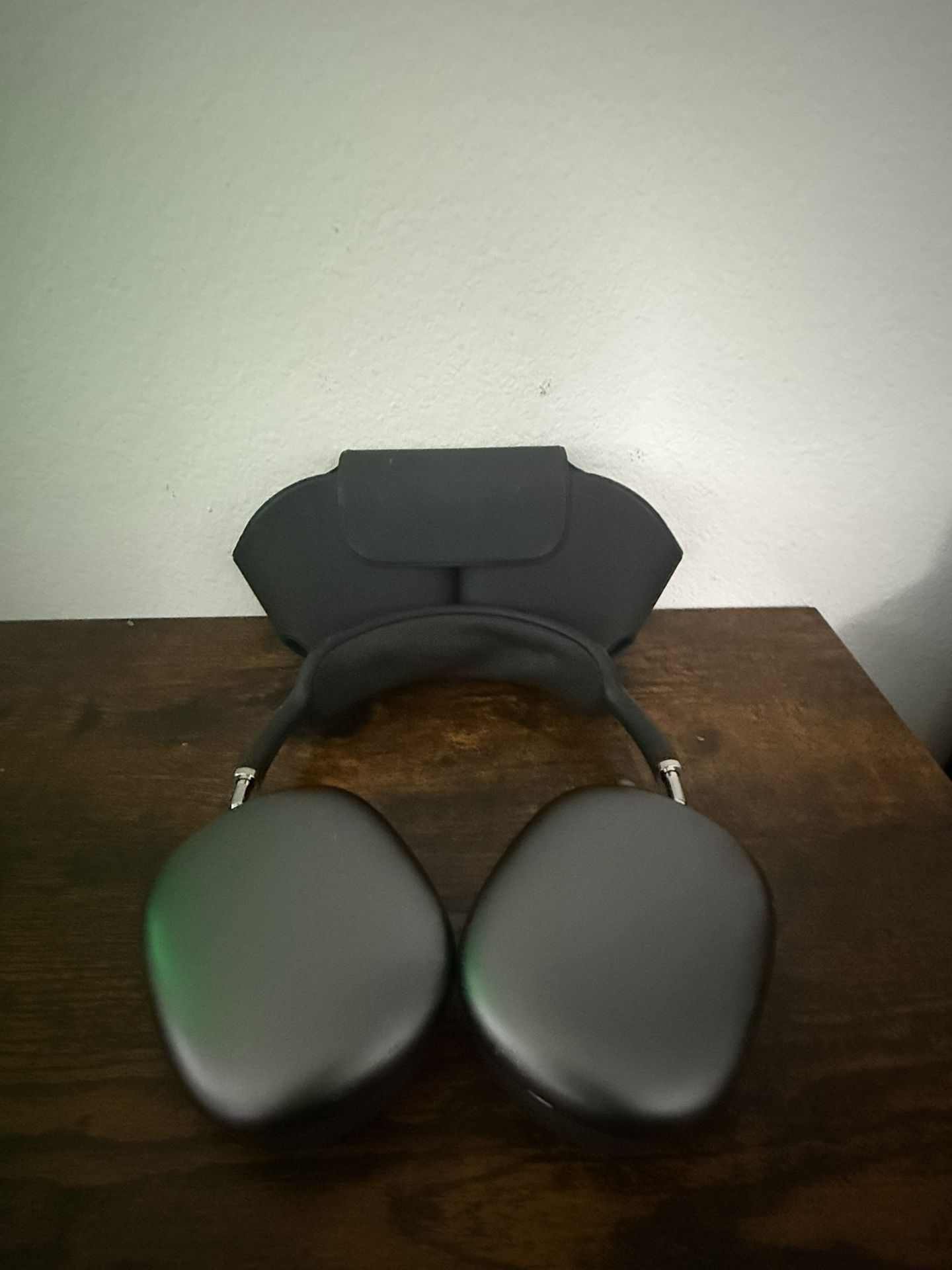🎧 Apple AirPods Max1 – Graphite | Lightly Used | Great Condition