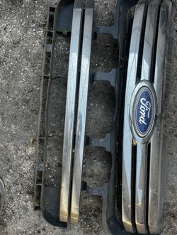 Ford fusion Grill 